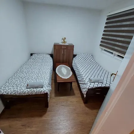 L'appartement De La Pyramide Du Soleil Apartman